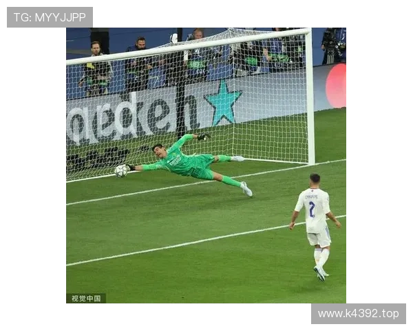 库尔图瓦：大场面连续神扑的终极“大场面门将”代表