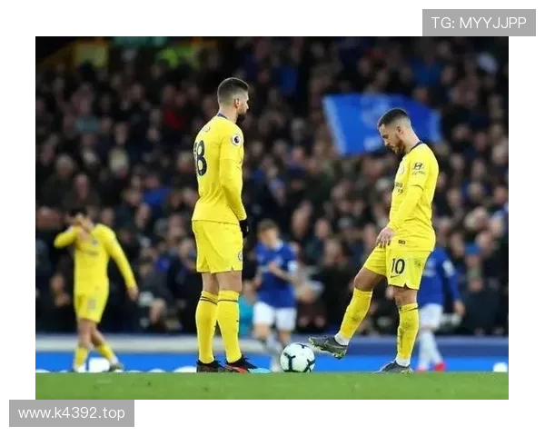 切尔西争四形势复杂:联赛竞争格局变化,对赛季走势产生影响 切尔西争四形势复杂:联赛竞争格局变化,对赛季走势产生影响