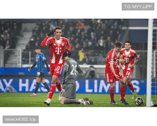 拜仁防线问题持续暴露,对赛季争冠形势形成潜在影响 拜仁防线问题持续暴露,对赛季争冠形势形成潜在影响