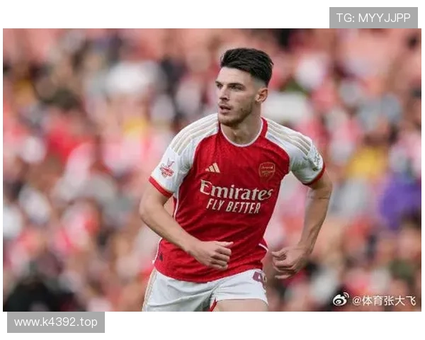 赖斯 vs 罗德里：顶级后腰的防守覆盖与组织能力差距在哪